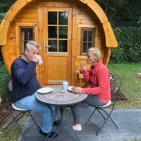 Holz-Wohnfass In Muenchen-Nymphenburg Appartement Buitenkant foto