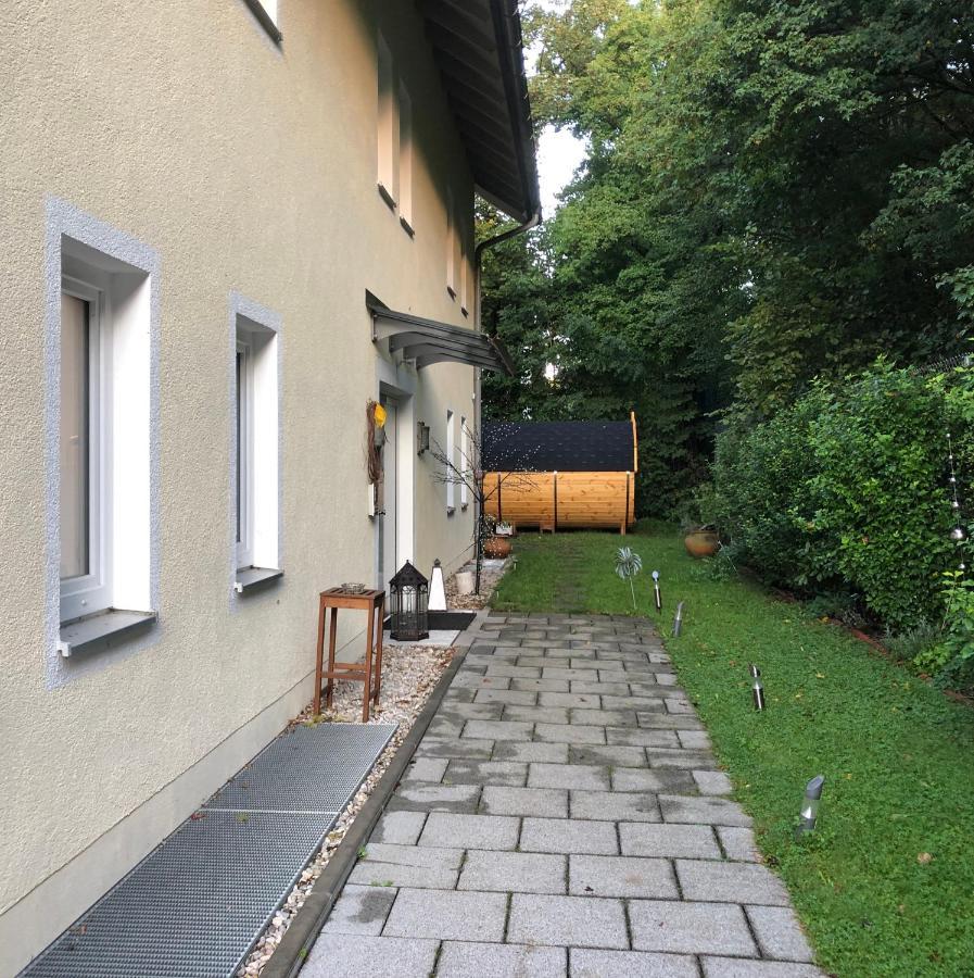 Appartamento Holz-wohnfass In Muenchen-nymphenburg Monaco di Baviera
